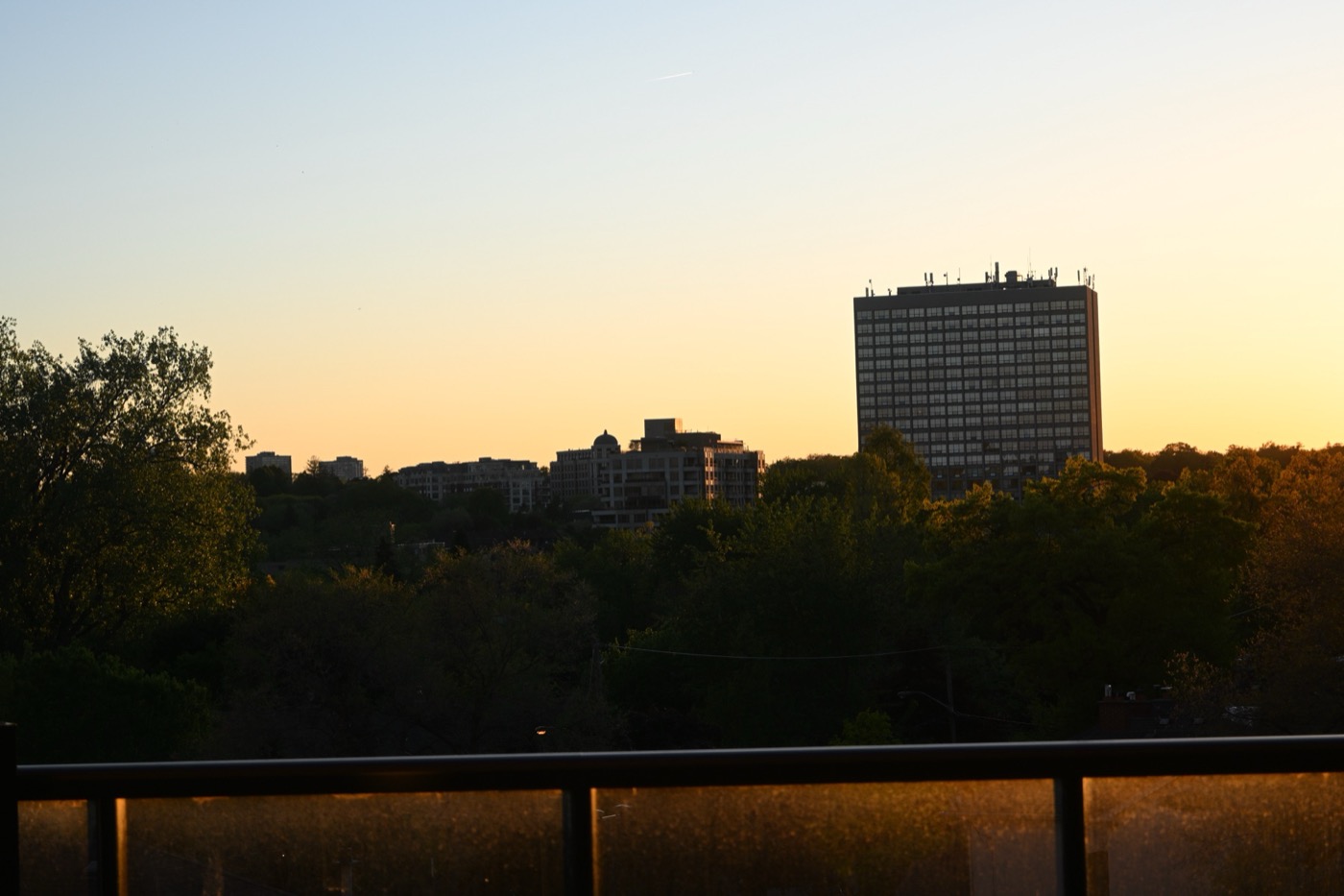 Toronto — frame 4 of the Casa gallery