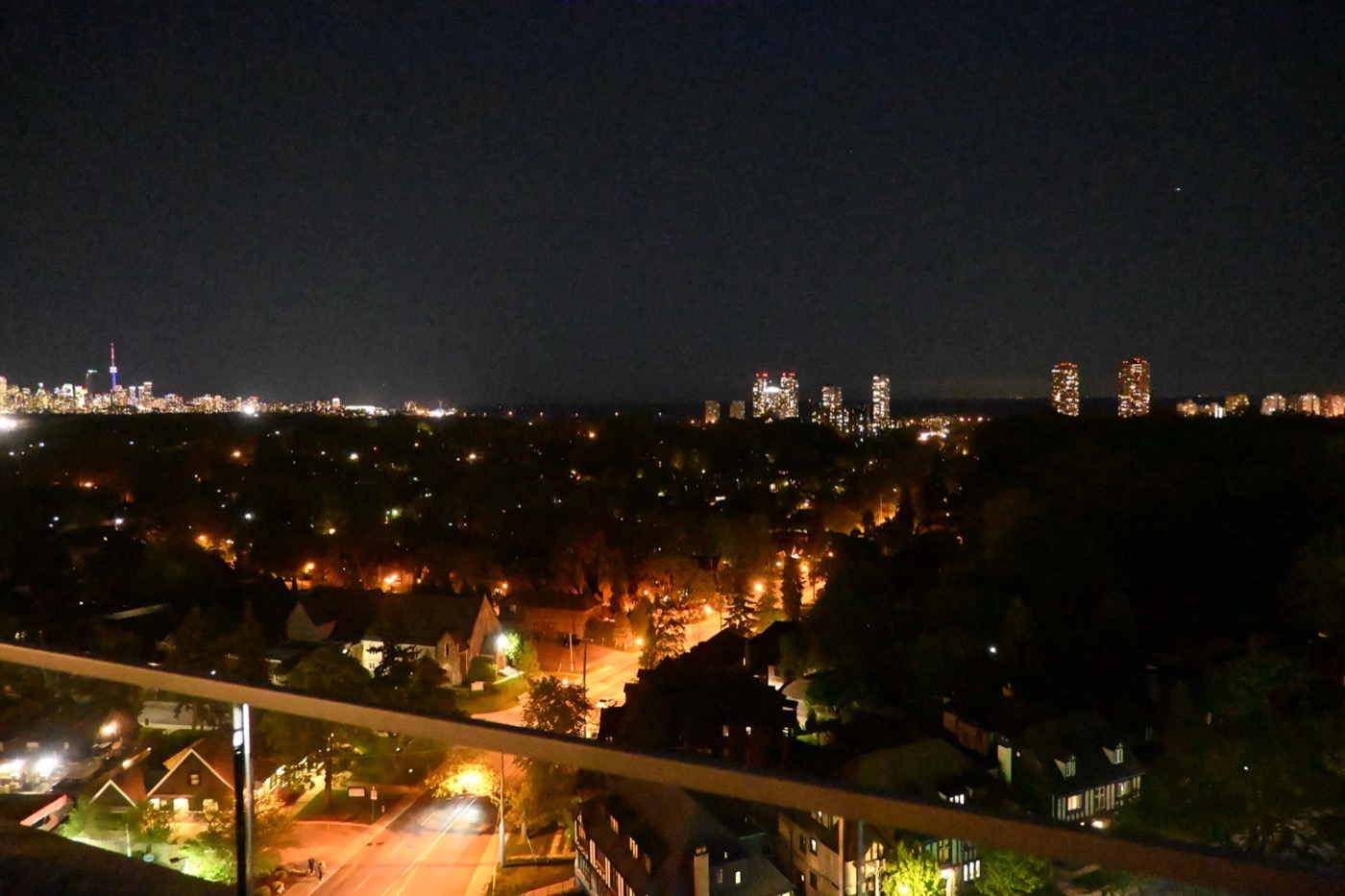 Toronto — frame 7 of the Casa gallery