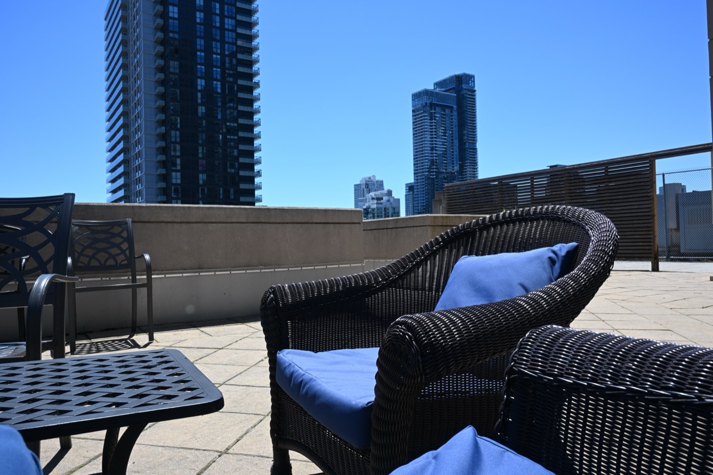 Toronto — frame 20 of the Casa gallery